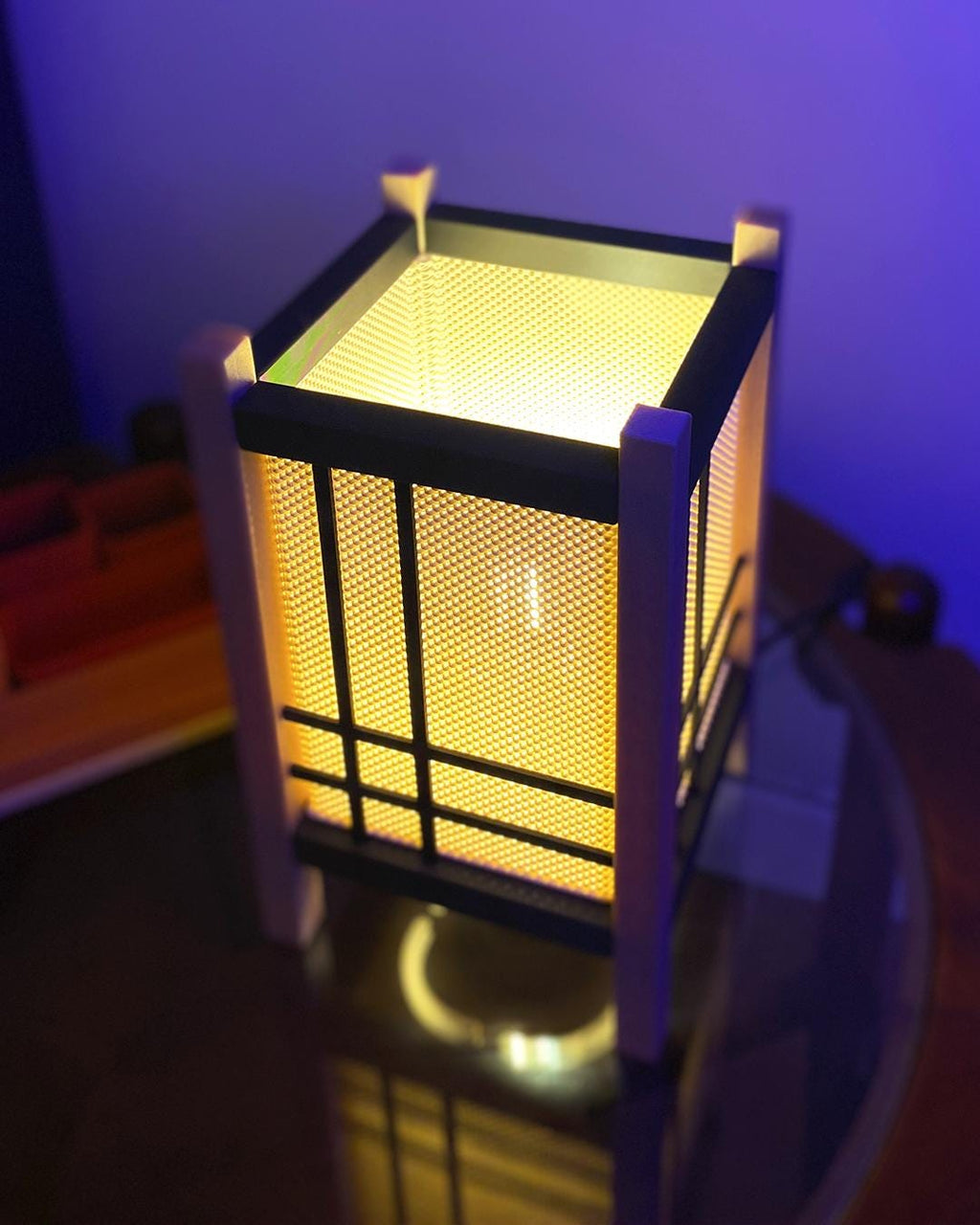 Haru Tischlampe | moderne Lampe | nachhaltig | Japanische Lampe | Stimmungslicht | Design Lampe | Wohnzimmer | Schlafzimmer | Geschenkidee - the-distinct.shop
