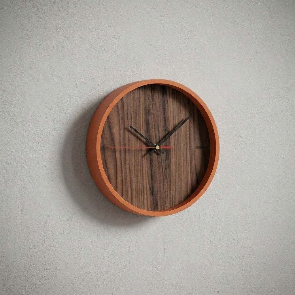 Wanduhr Chrona in der Farbe Terrakotta
