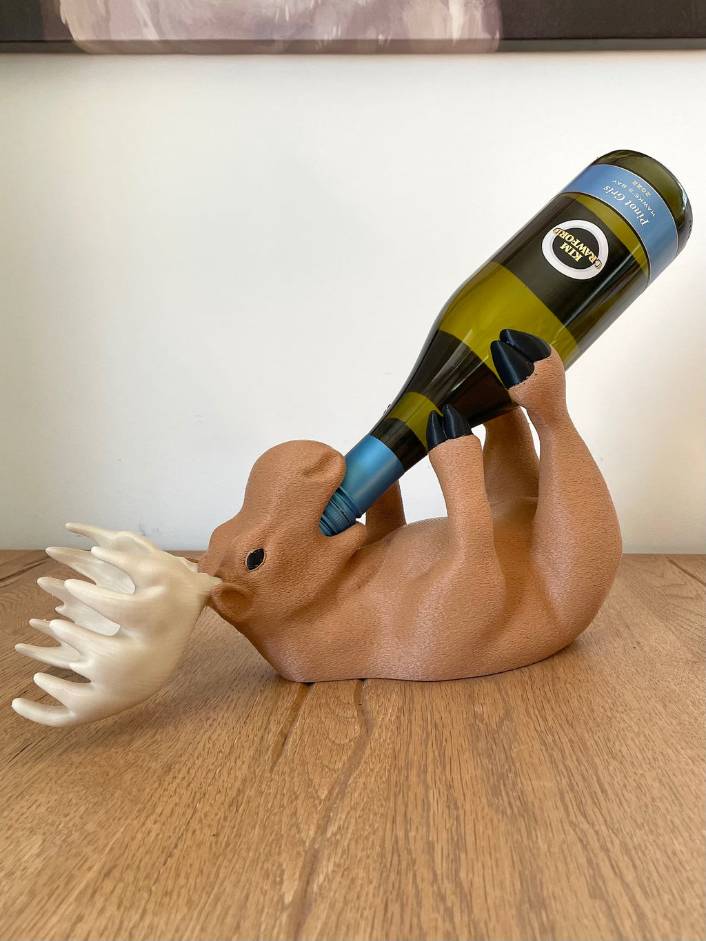 Weinflaschenhalter Elch von distinct. – verspieltes Design-Accessoire