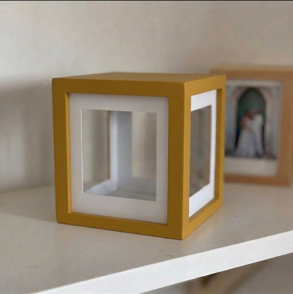 Instax Square Fotobox in der Farbe Ochre